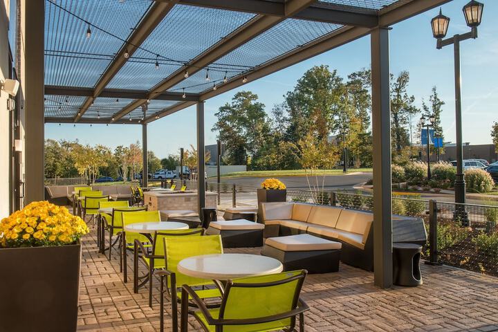 Terrace/Patio 26 of 27