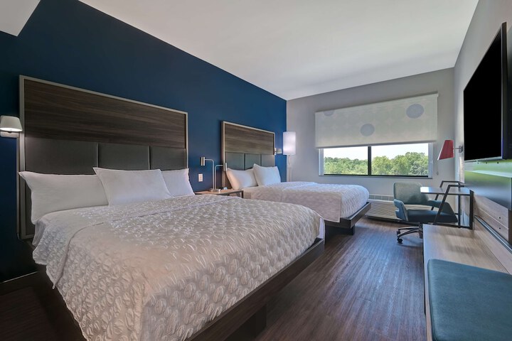 Tru by Hilton Mooresville