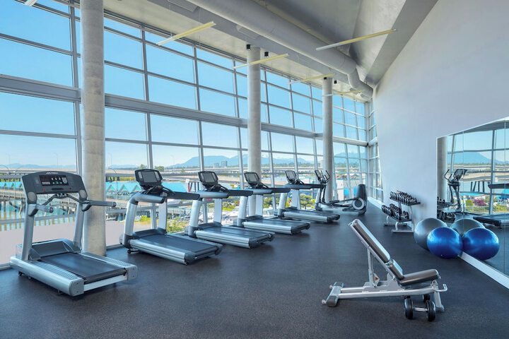 The Westin Wall Centre Vancouver Airport