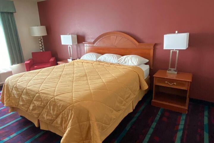 Room 12 of 22