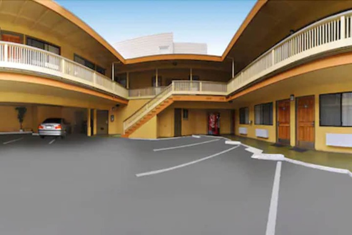 Hotel 2 of 50