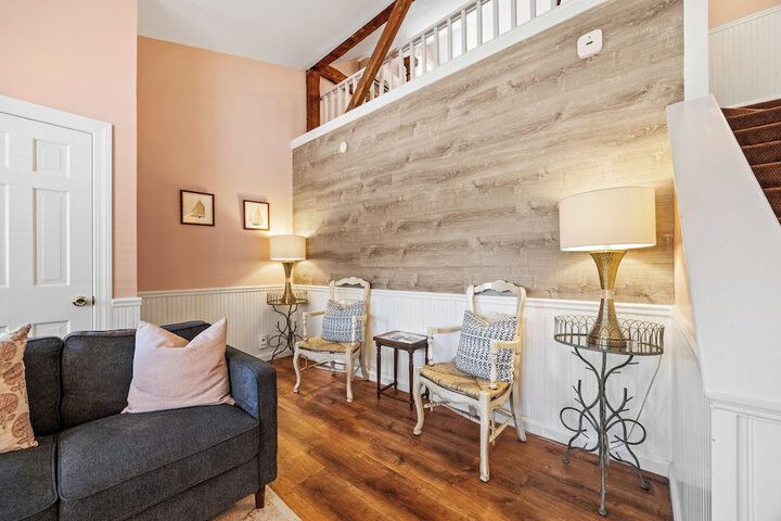 Hartstone Inn