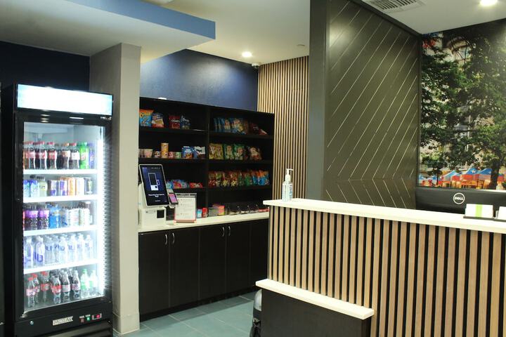 La Quinta Inn and Suites by Wyndham Schertz-San Antonio-Selma