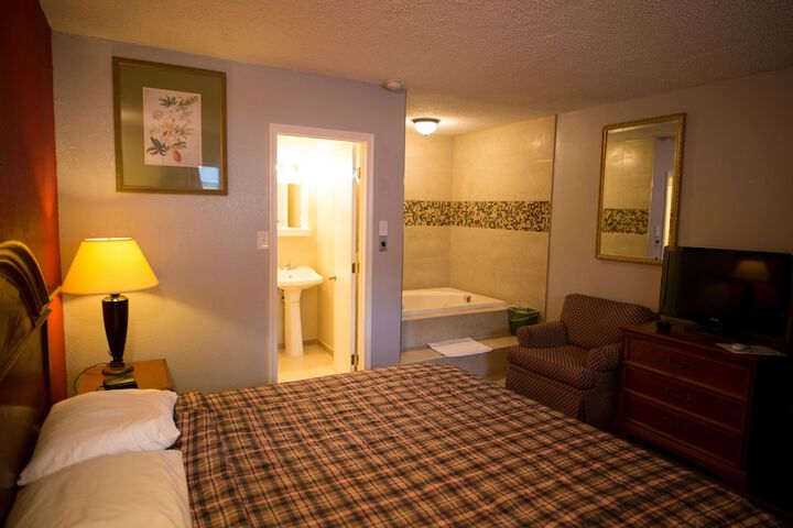 Room 19 of 29