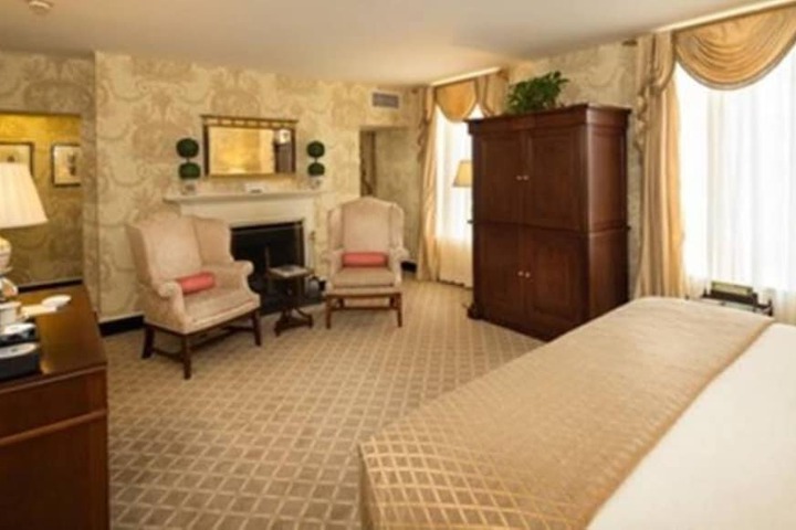 Williamsburg Inn an official Colonial Williamsburg Hotel