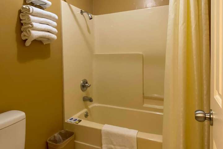 Room 16 of 26