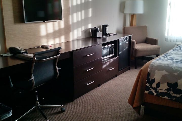 Room 15 of 35