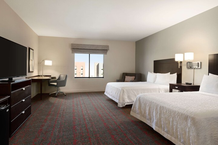 Room 14 of 38