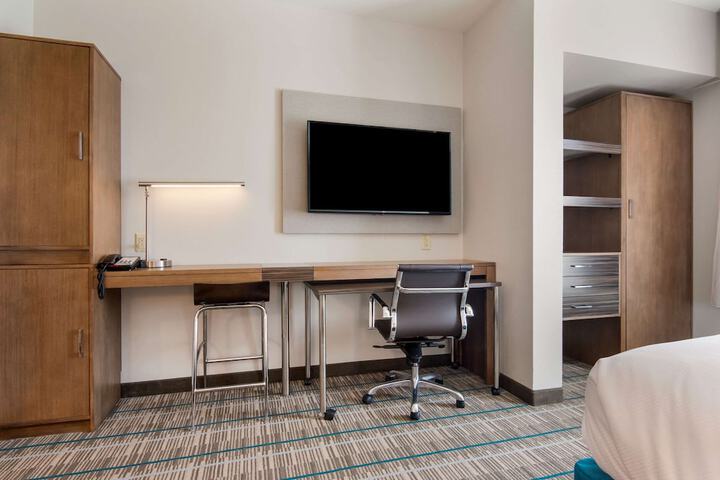 Room 19 of 31
