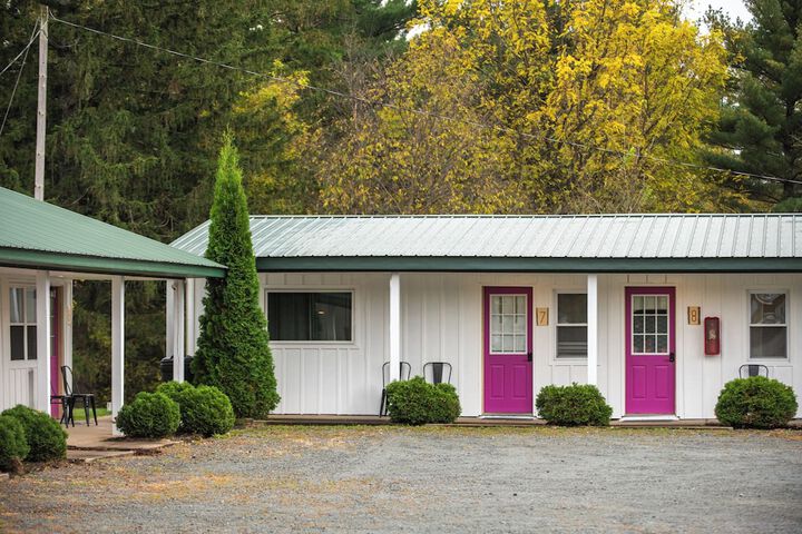 Lumberjill Lodge