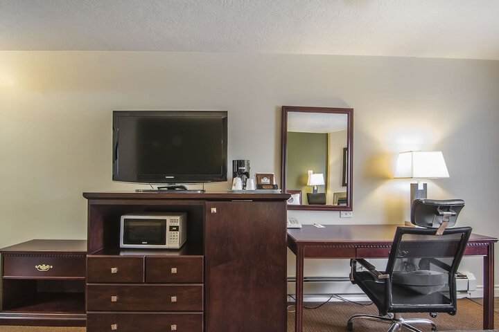 Room 17 of 30