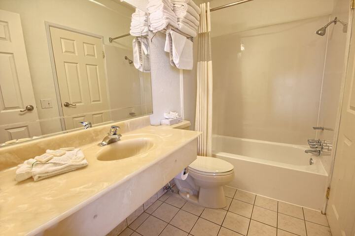 Room 21 of 62