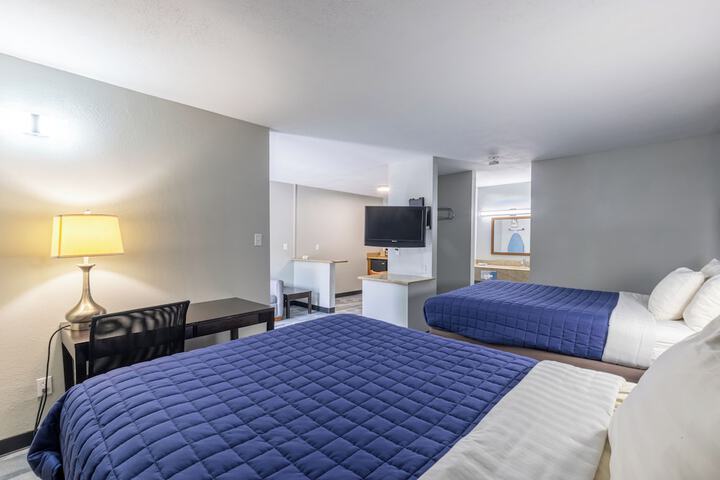 Room 7 of 24
