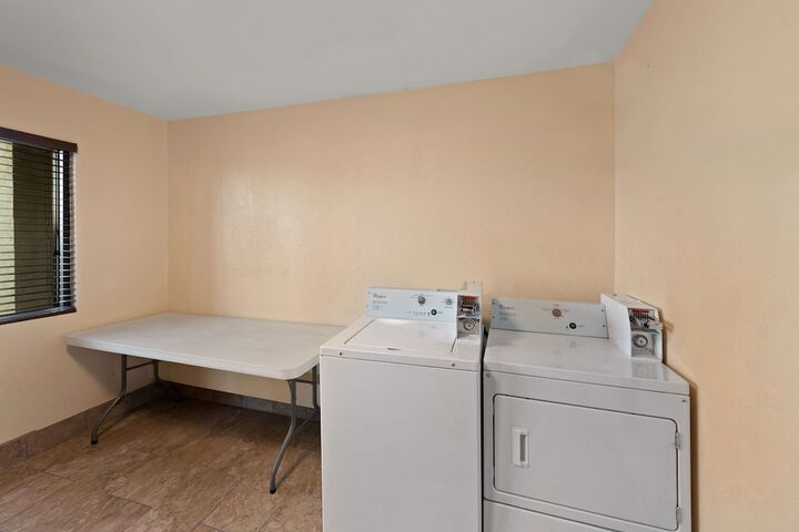Room 20 of 29