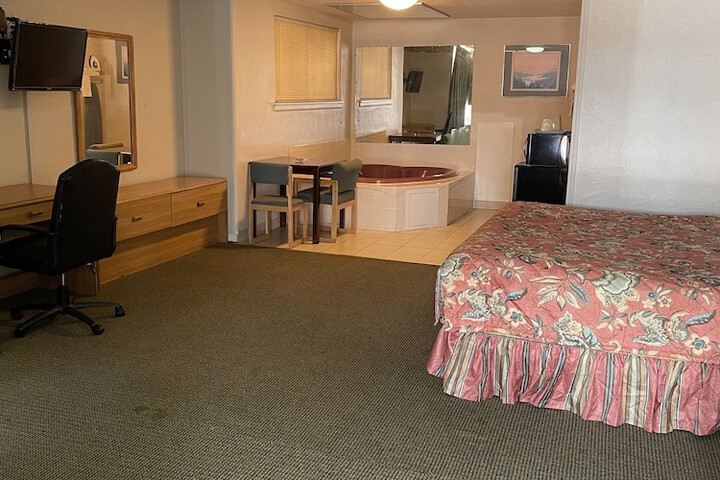 Room 8 of 42