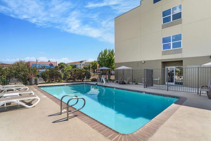 The Hanford Hotel an Ascend Collection Hotel