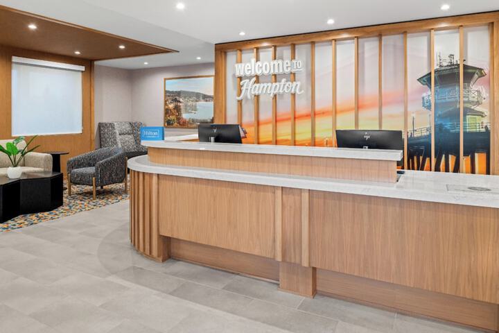 Hampton Inn by Hilton Costa Mesa Newport Beach