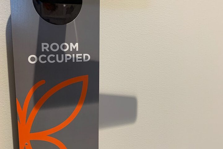Room 13 of 32