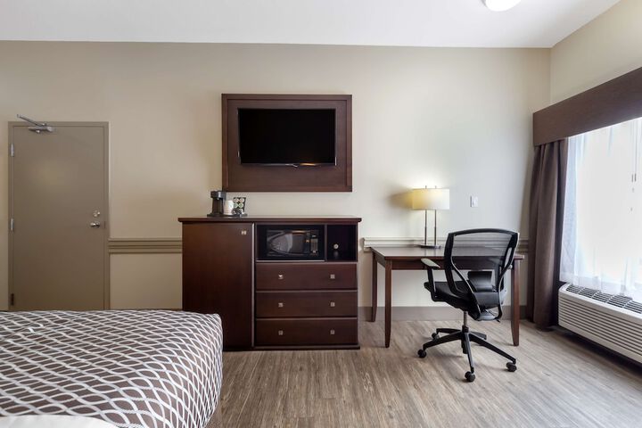 Room 12 of 39