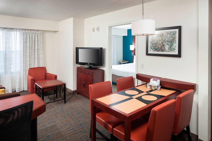 Room 15 of 29