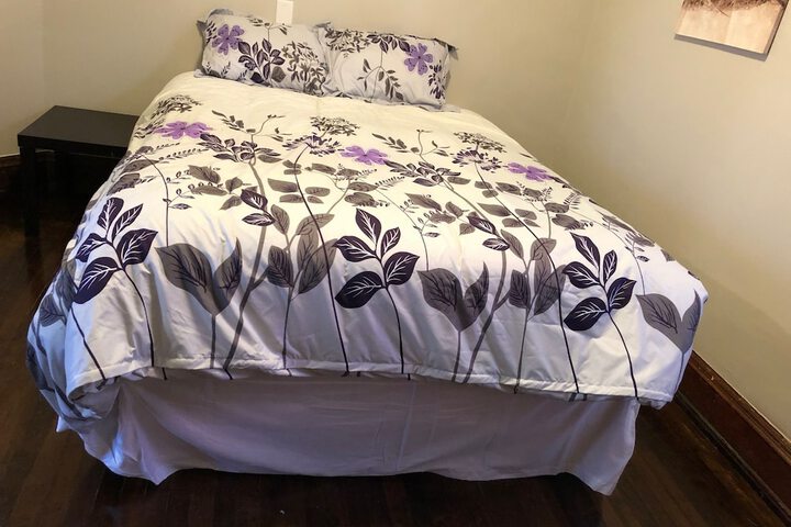 Room 17 of 28