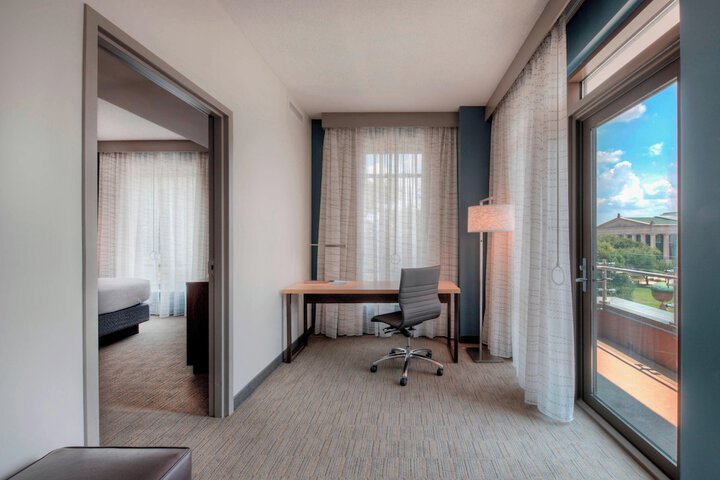 Room 47 of 87