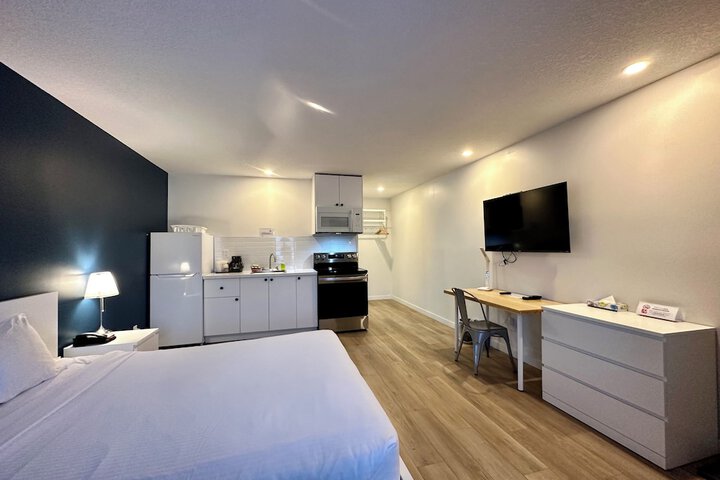 Cloud 9 Inn