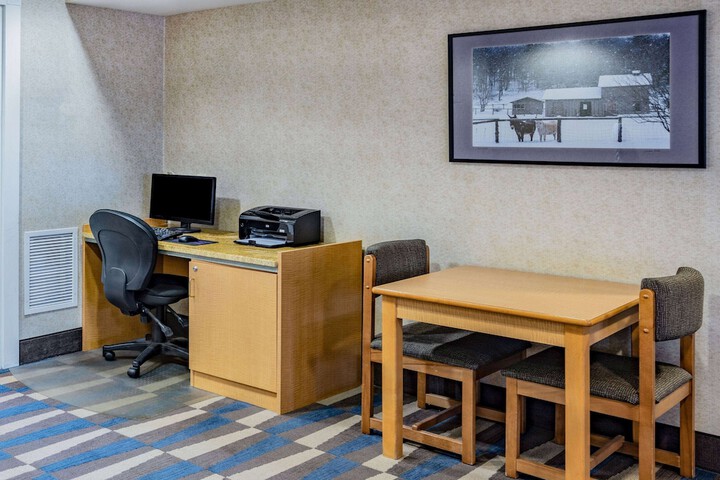 Business Center 50 of 50
