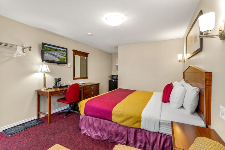 Room 17 of 38