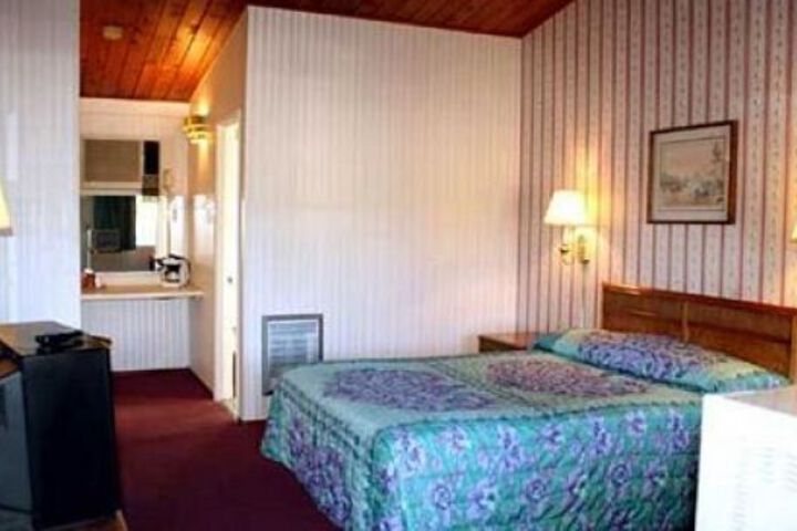 ECONOMY INN UKIAH