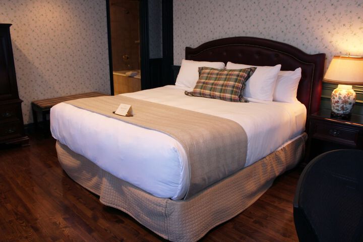 Room 56 of 171
