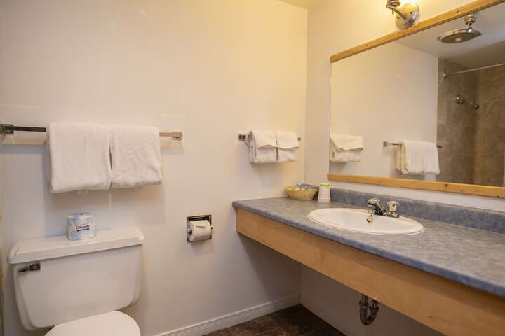 Room 5 of 11