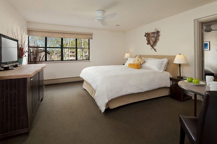 Room 41 of 59