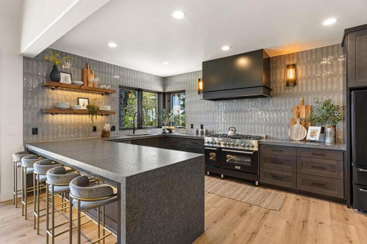Escape to Wine Country Luxurious Getaway Awaits