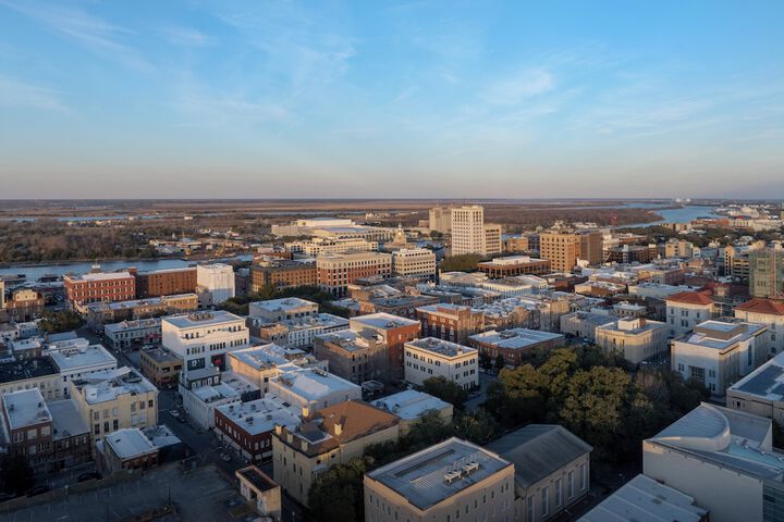 SpringHill Suites Savannah Downtown / Historic District