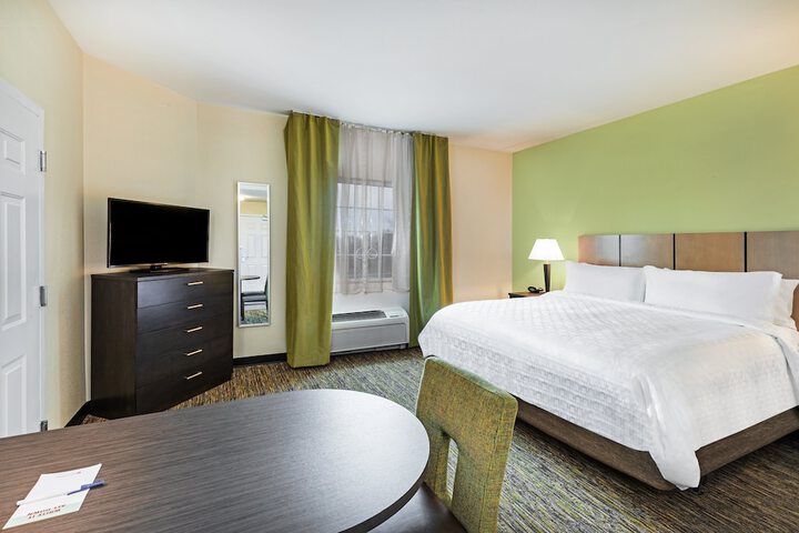 Candlewood Suites Hattiesburg by IHG