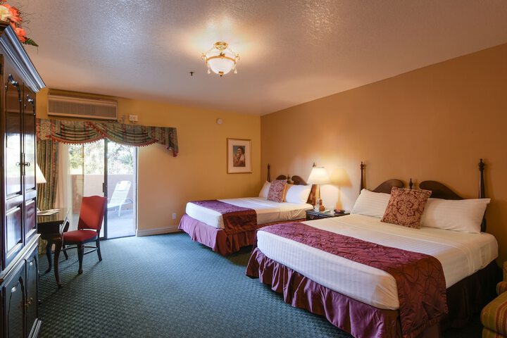 Room 25 of 31