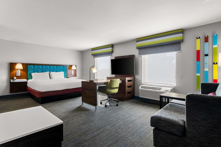 Room 28 of 37