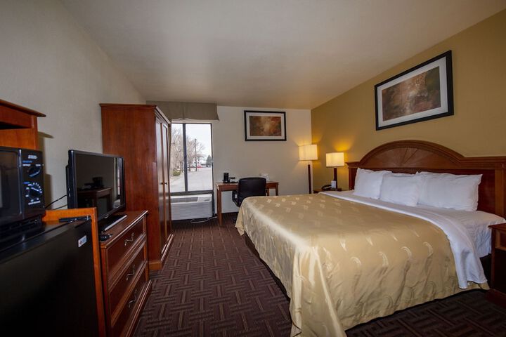 Room 53 of 68