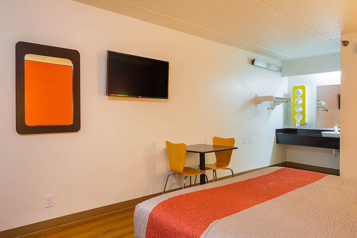 Room 20 of 30