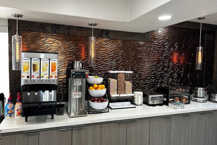 Breakfast/Coffee Service 53 of 55