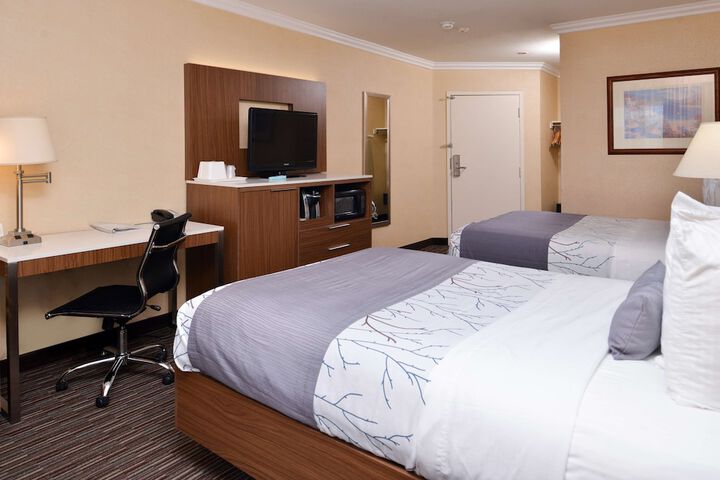 Room 16 of 34