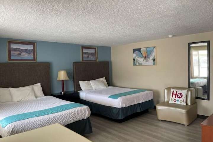 Safari Motel
