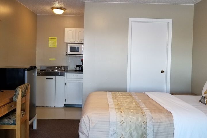 Room 8 of 31
