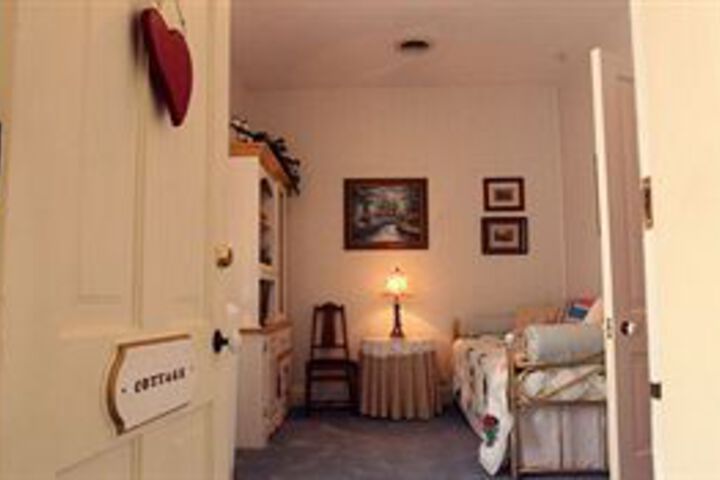 Pinehill Inn