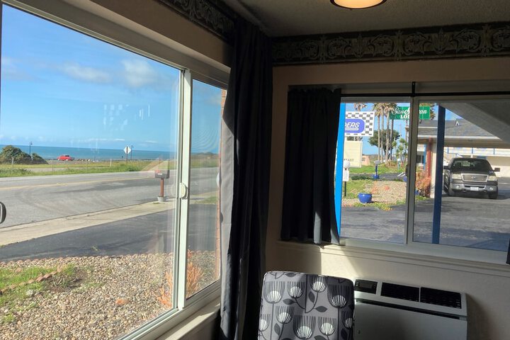 Coast Riders Inn