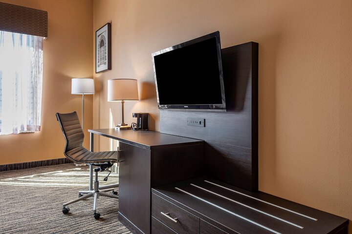 Room 14 of 42