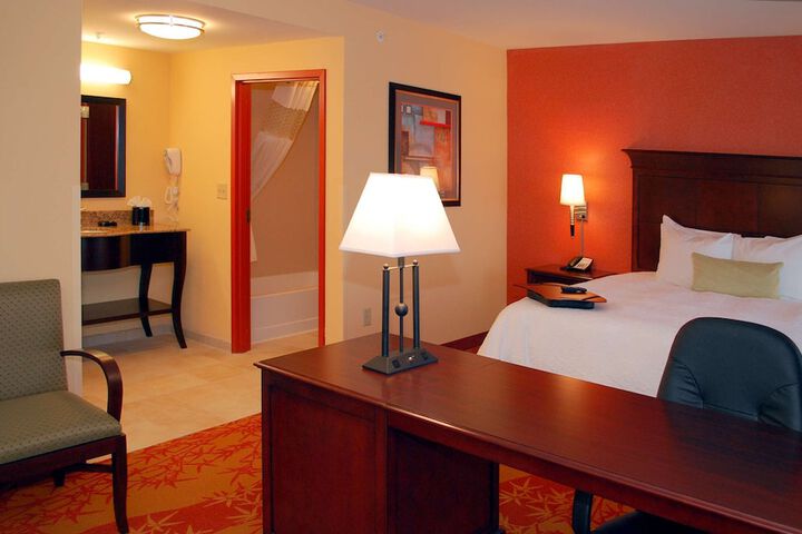 Room 30 of 85