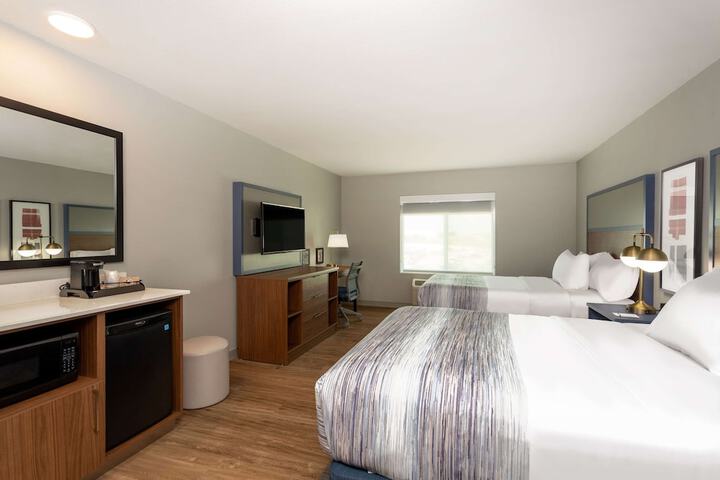 Room 25 of 36