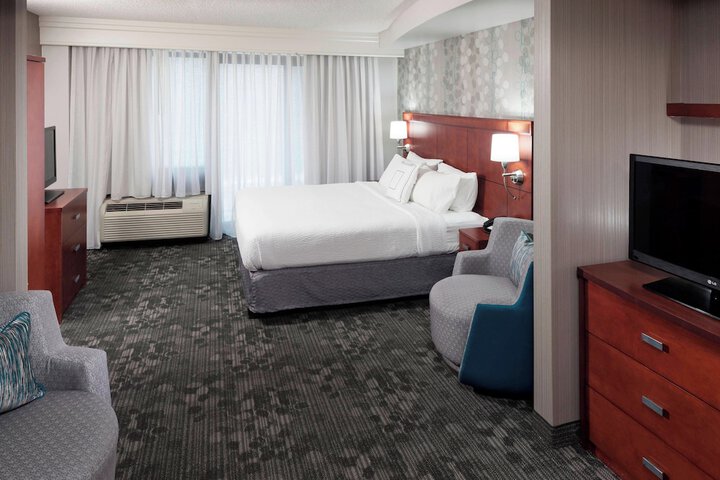 Room 16 of 30